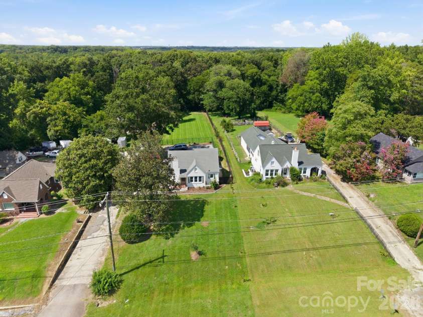 1522 Mooresville Road, Salisbury, NC 28147.  MLS# CAR4410216, YatesRealty ID 40640. 