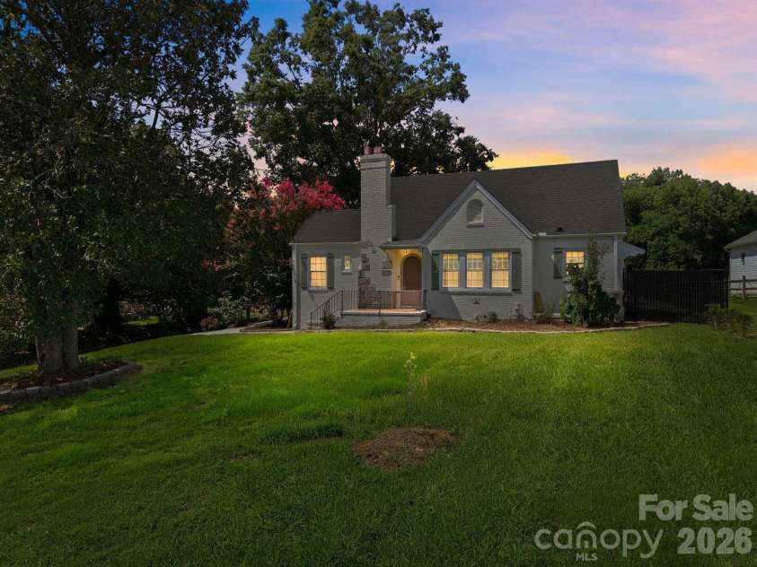 1522 Mooresville Road, Salisbury, NC 28147.  MLS# CAR4410216, YatesRealty ID 40640. 