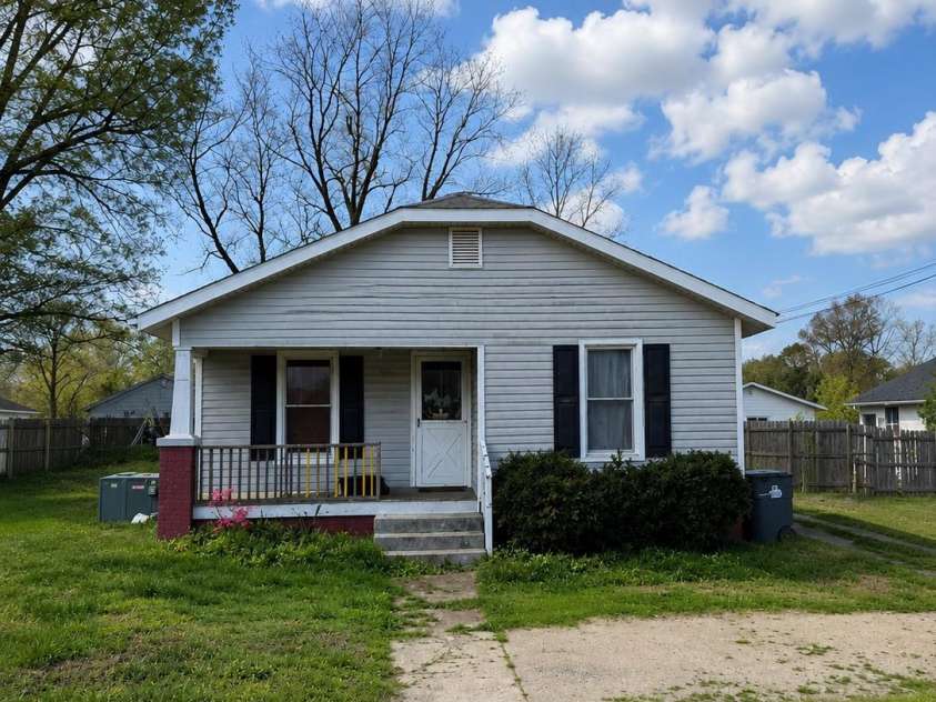 1506 Moose Road, Kannapolis, NC 28083.  MLS# CAR4407794, YatesRealty ID 40641. 
