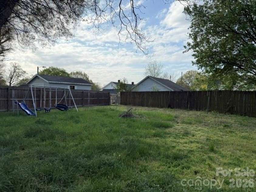 1506 Moose Road, Kannapolis, NC 28083.  MLS# CAR4407794, YatesRealty ID 40641. 