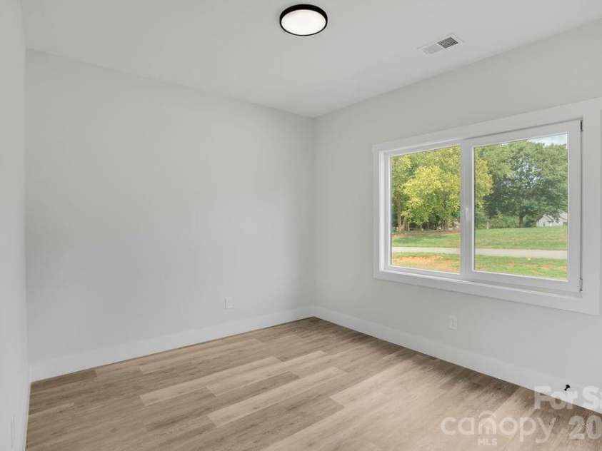 2678 Prince Drive, Lincolnton, NC 28092.  MLS# CAR4409049, YatesRealty ID 40643. 