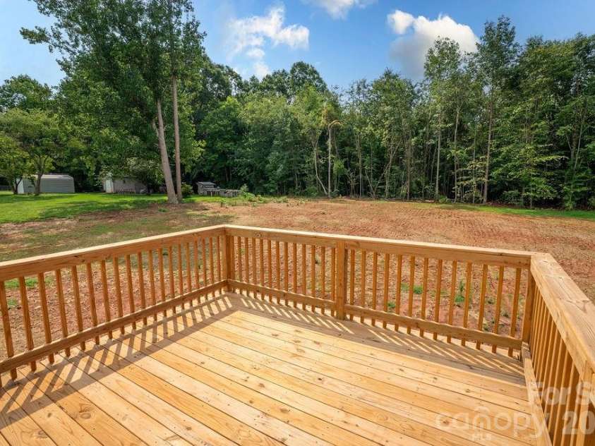 2678 Prince Drive, Lincolnton, NC 28092.  MLS# CAR4409049, YatesRealty ID 40643. 