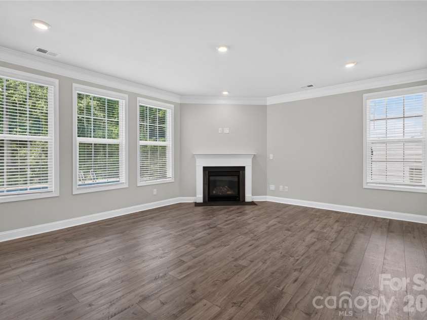 7027 Sylvan Retreat Drive, Denver, NC 28037.  MLS# CAR4406947, YatesRealty ID 40647. 