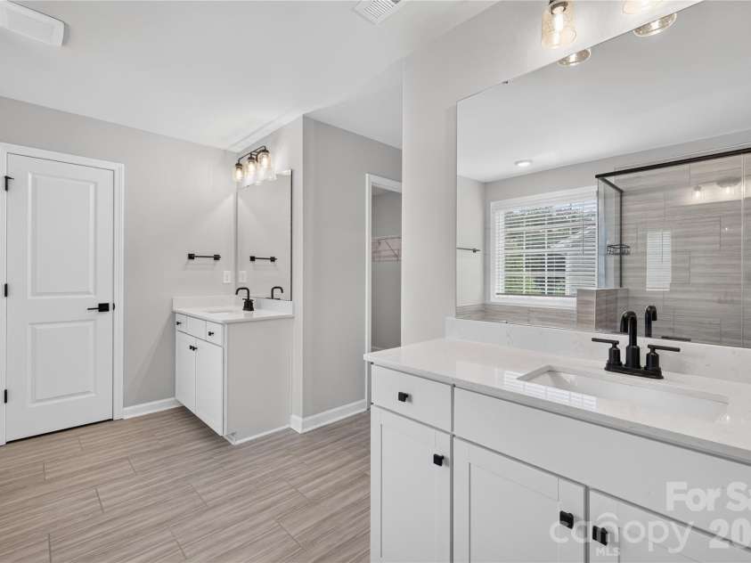 7027 Sylvan Retreat Drive, Denver, NC 28037.  MLS# CAR4406947, YatesRealty ID 40647. 