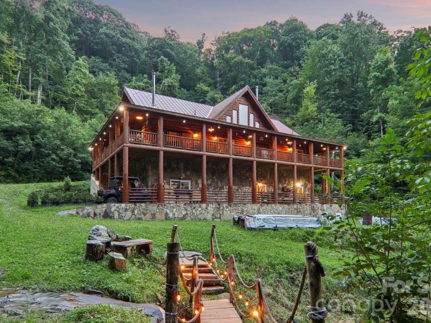 4501 Cove Creek Road, Waynesville, NC 28785.  MLS# CAR4409308, YatesRealty ID 40648. 