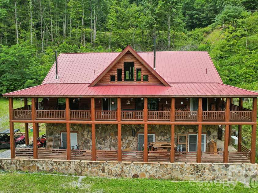 4501 Cove Creek Road, Waynesville, NC 28785.  MLS# CAR4409308, YatesRealty ID 40648. 