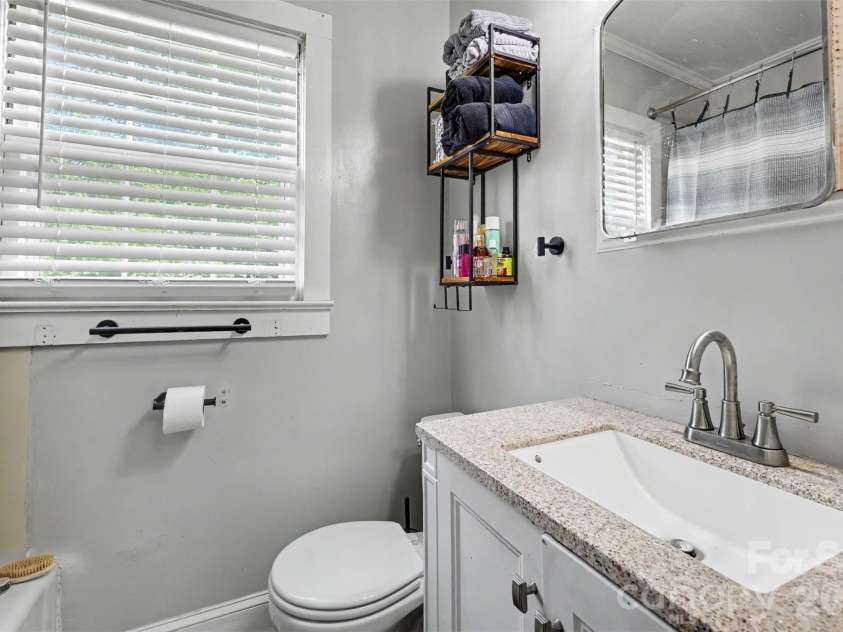1487 Flat Creek Road, Lancaster, SC 29720.  MLS# CAR4408277, YatesRealty ID 40649. 