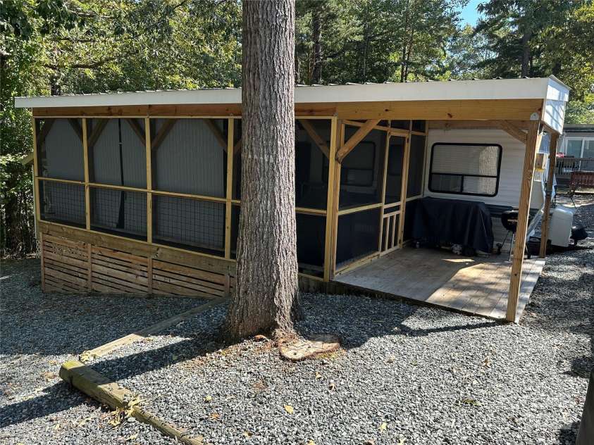 110 Meadowview Circle, New London, NC 28127.  MLS# CAR4305233, YatesRealty ID 4065. 