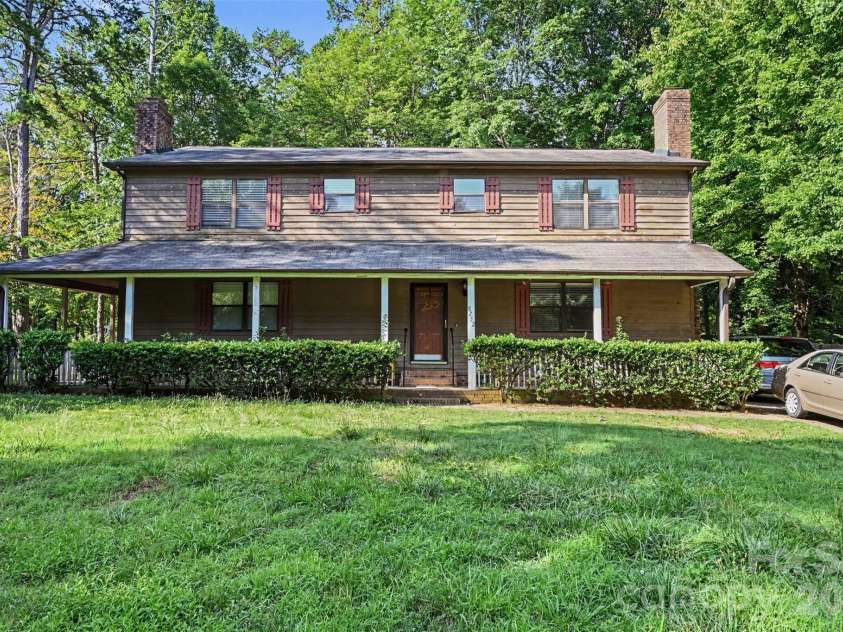 5729 Brickstone Drive, Charlotte, NC 28227.  MLS# CAR4403654, YatesRealty ID 40650. 