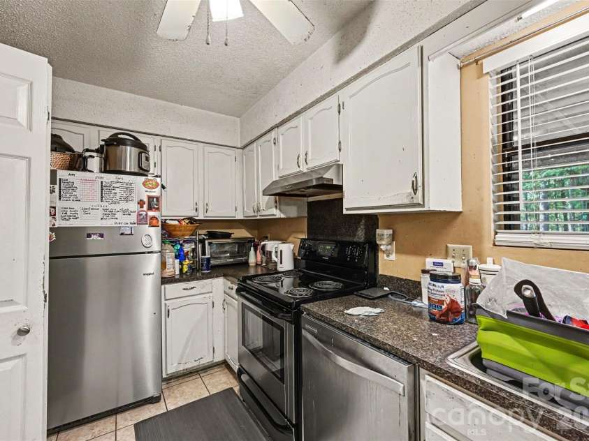5729 Brickstone Drive, Charlotte, NC 28227.  MLS# CAR4403654, YatesRealty ID 40650. 