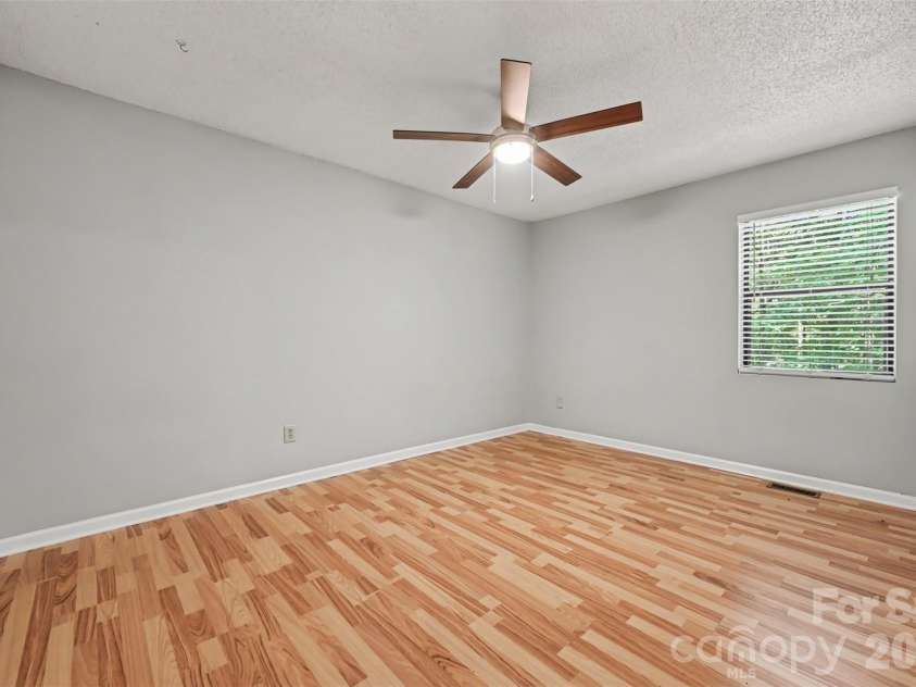 5729 Brickstone Drive, Charlotte, NC 28227.  MLS# CAR4403654, YatesRealty ID 40650. 
