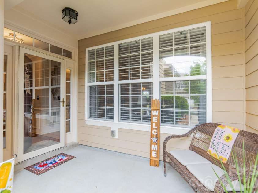 1064 Silver Gull Drive, Tega Cay, SC 29708.  MLS# CAR4389018, YatesRealty ID 40651. 