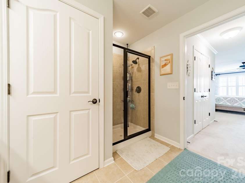 1064 Silver Gull Drive, Tega Cay, SC 29708.  MLS# CAR4389018, YatesRealty ID 40651. 