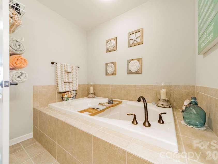 1064 Silver Gull Drive, Tega Cay, SC 29708.  MLS# CAR4389018, YatesRealty ID 40651. 