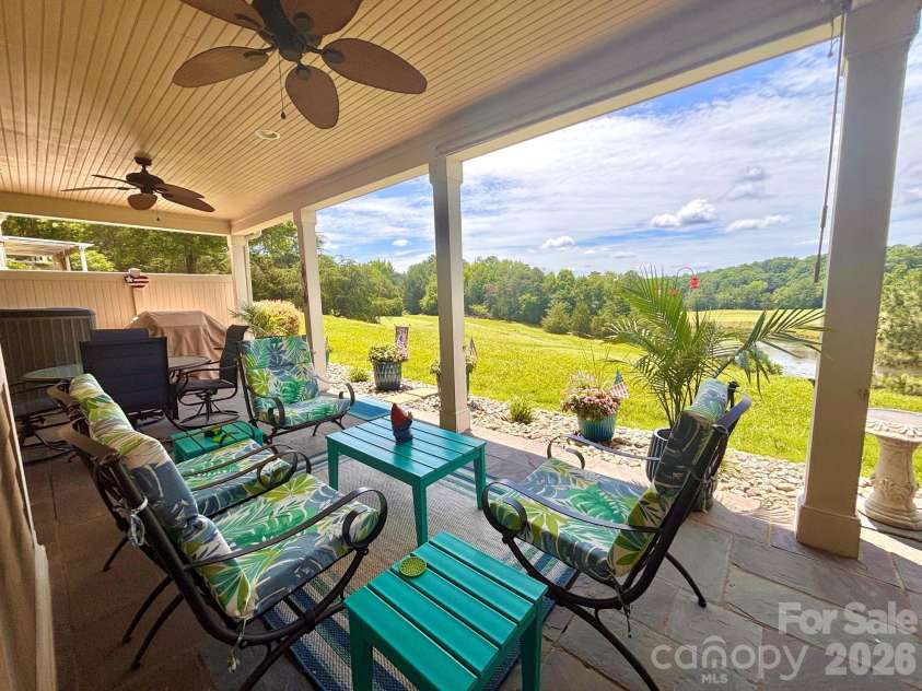 1064 Silver Gull Drive, Tega Cay, SC 29708.  MLS# CAR4389018, YatesRealty ID 40651. 