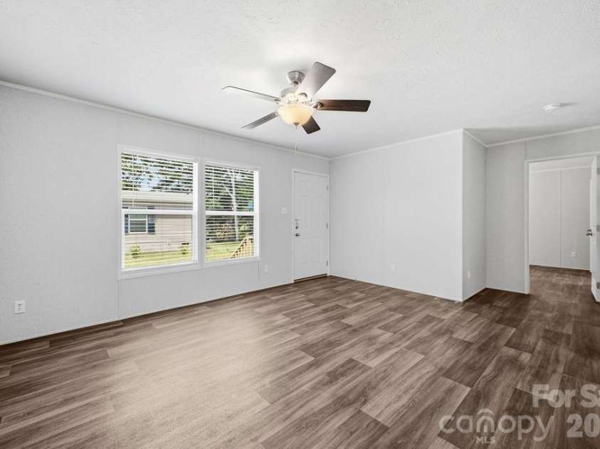 290 Poppy Acres Lane, Flat Rock, NC 28726.  MLS# CAR4405972, YatesRealty ID 40652. 