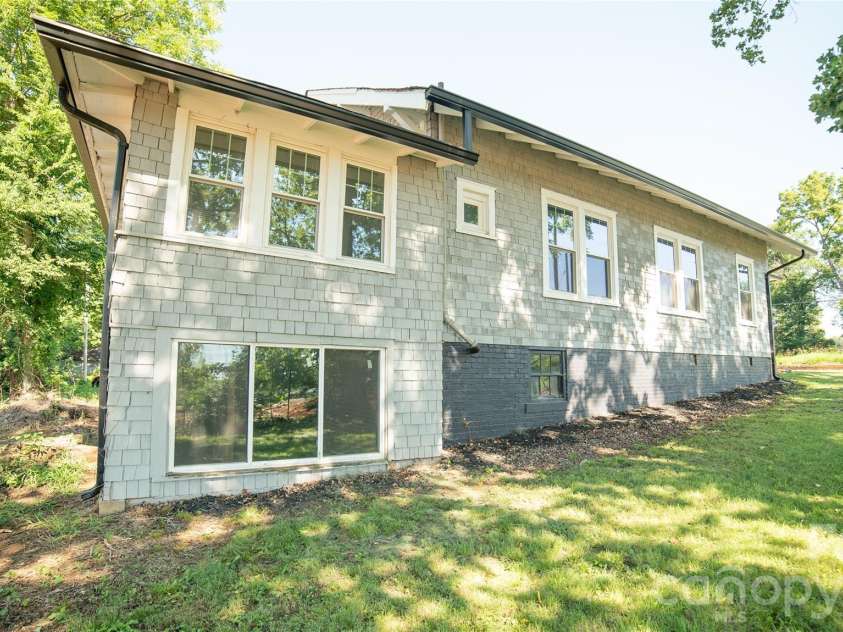 303 Bouchelle Street, Morganton, NC 28655.  MLS# CAR4407416, YatesRealty ID 40653. 