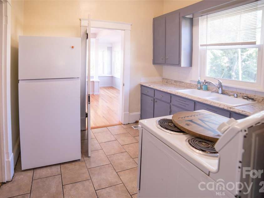 303 Bouchelle Street, Morganton, NC 28655.  MLS# CAR4407416, YatesRealty ID 40653. 
