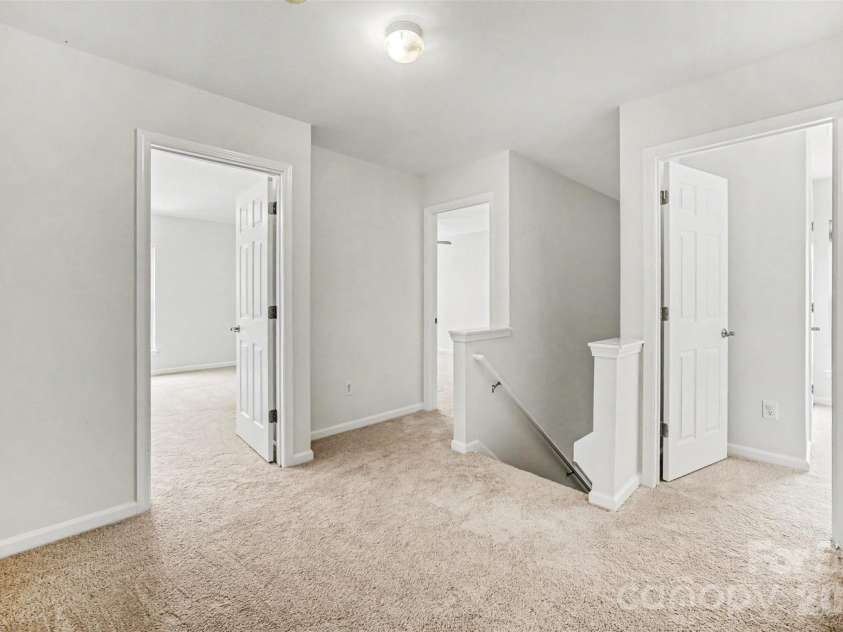 717 Pawley Drive, Charlotte, NC 28214.  MLS# CAR4408556, YatesRealty ID 40654. 