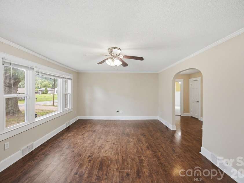 102 White Avenue, Kannapolis, NC 28081.  MLS# CAR4409366, YatesRealty ID 40657. 