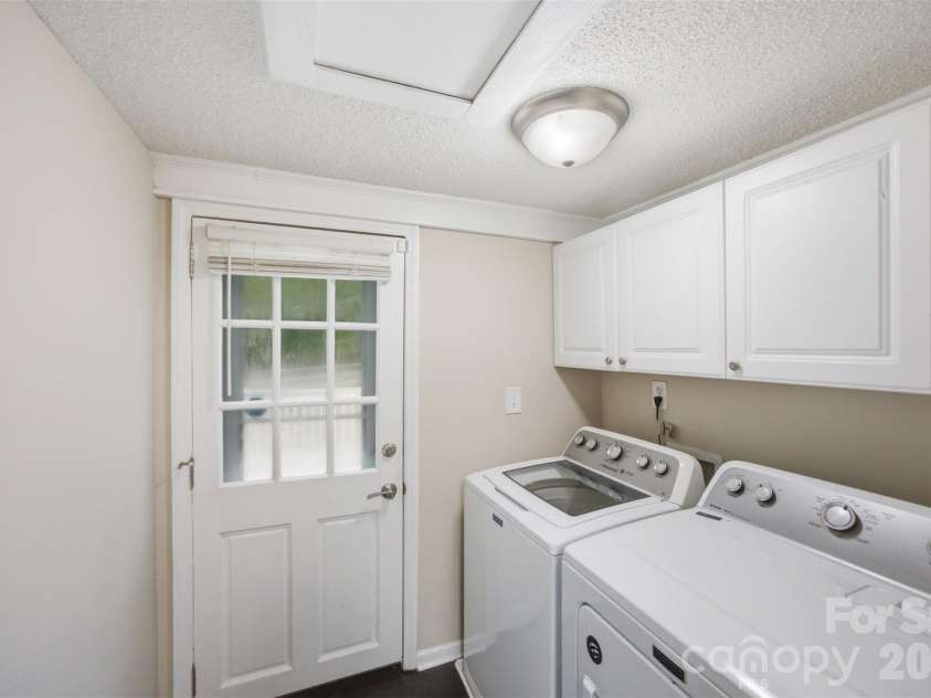 102 White Avenue, Kannapolis, NC 28081.  MLS# CAR4409366, YatesRealty ID 40657. 