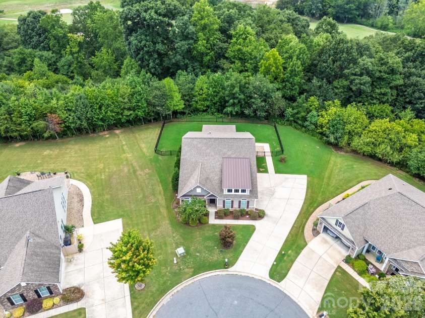 229 Hunters Hill Drive, Statesville, NC 28677.  MLS# CAR4409729, YatesRealty ID 40658. 