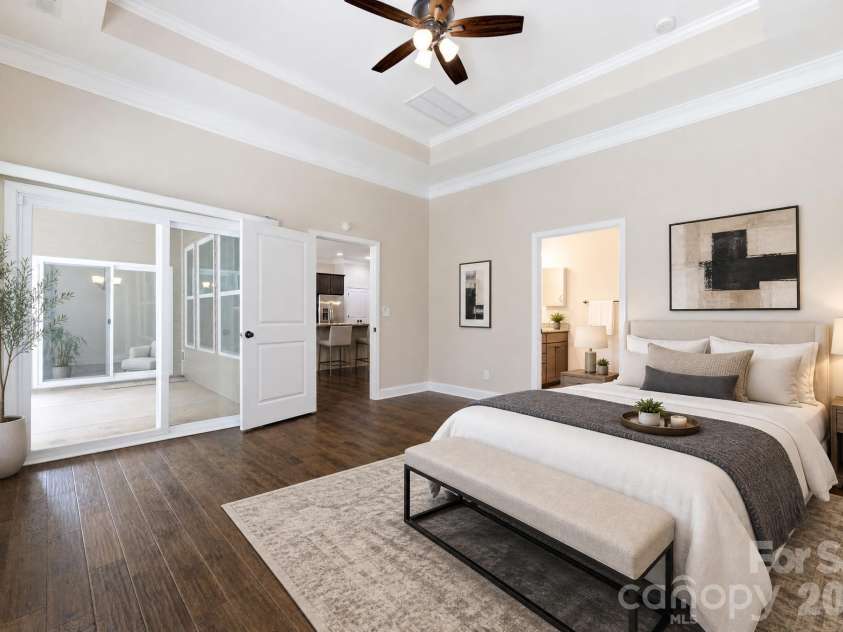 229 Hunters Hill Drive, Statesville, NC 28677.  MLS# CAR4409729, YatesRealty ID 40658. 
