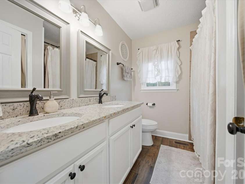 1437 Oak Hill Drive, Morganton, NC 28655.  MLS# CAR4347518, YatesRealty ID 4066. 