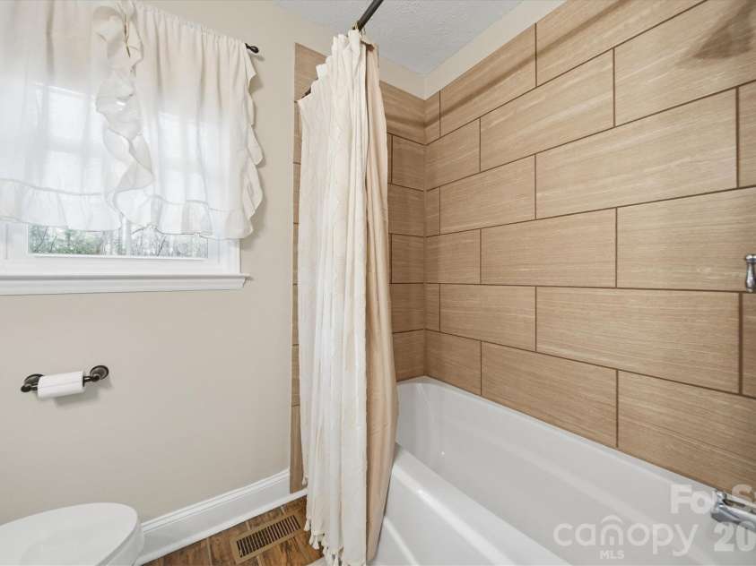 1437 Oak Hill Drive, Morganton, NC 28655.  MLS# CAR4347518, YatesRealty ID 4066. 