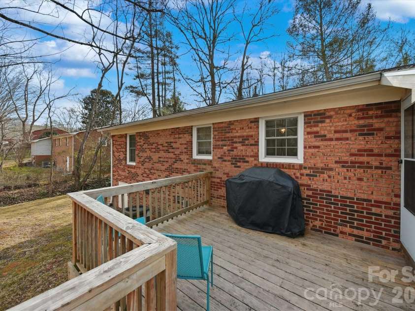 1437 Oak Hill Drive, Morganton, NC 28655.  MLS# CAR4347518, YatesRealty ID 4066. 