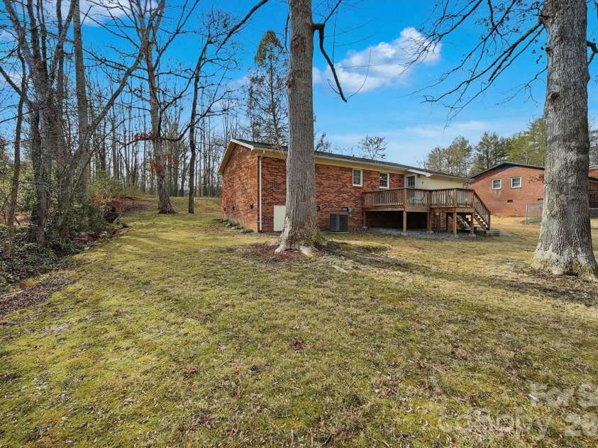 1437 Oak Hill Drive, Morganton, NC 28655.  MLS# CAR4347518, YatesRealty ID 4066. 