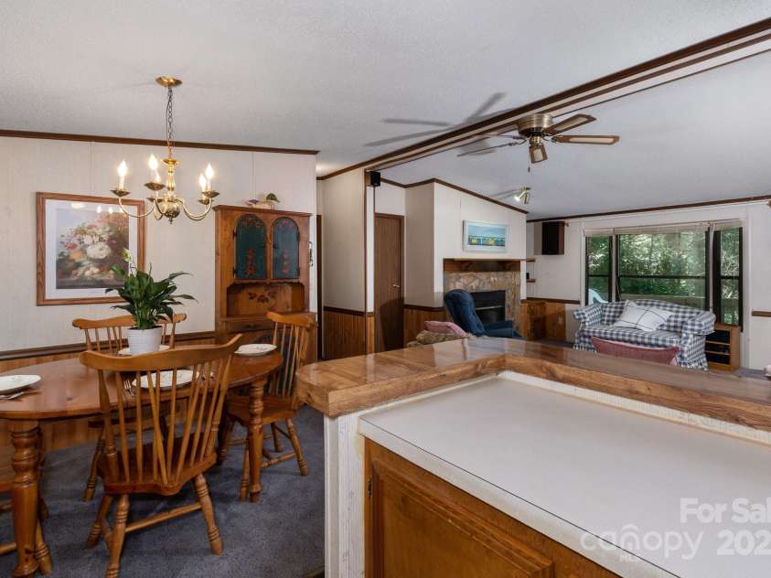 492 Laurelwood Lane, Boone, NC 28607.  MLS# CAR4072478, YatesRealty ID 4066. 