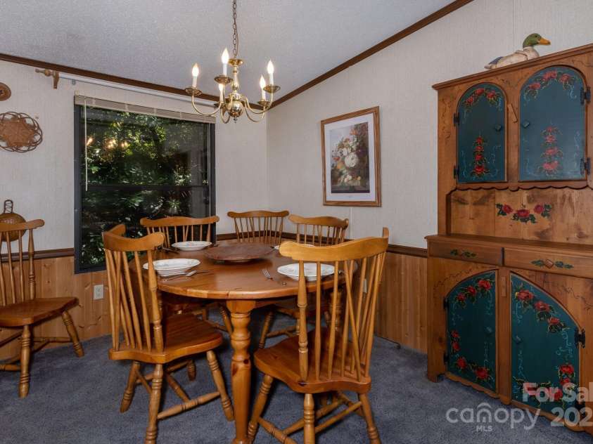 492 Laurelwood Lane, Boone, NC 28607.  MLS# CAR4072478, YatesRealty ID 4066. 