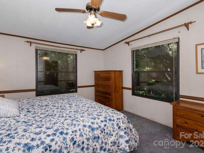 492 Laurelwood Lane, Boone, NC 28607.  MLS# CAR4072478, YatesRealty ID 4066. 