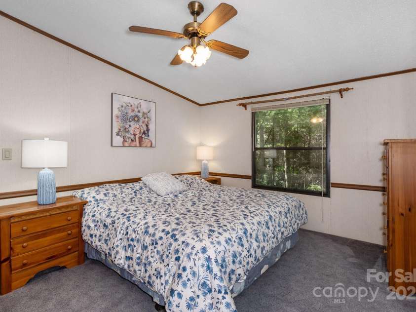 492 Laurelwood Lane, Boone, NC 28607.  MLS# CAR4072478, YatesRealty ID 4066. 