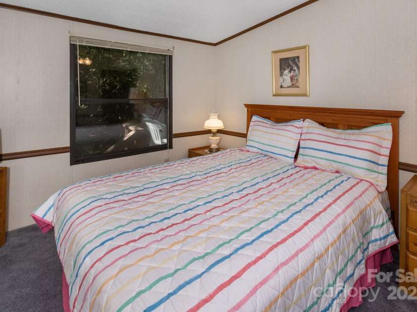 492 Laurelwood Lane, Boone, NC 28607.  MLS# CAR4072478, YatesRealty ID 4066. 