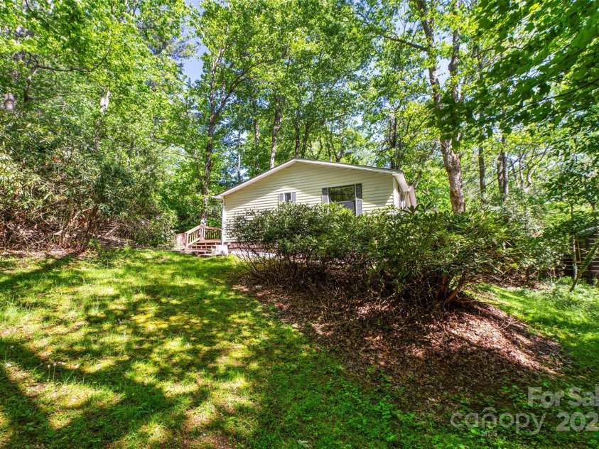 492 Laurelwood Lane, Boone, NC 28607.  MLS# CAR4072478, YatesRealty ID 4066. 