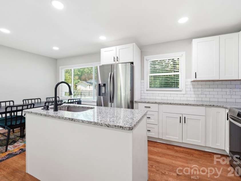 7552 Idlewild Road, Charlotte, NC 28212.  MLS# CAR4399804, YatesRealty ID 40660. 