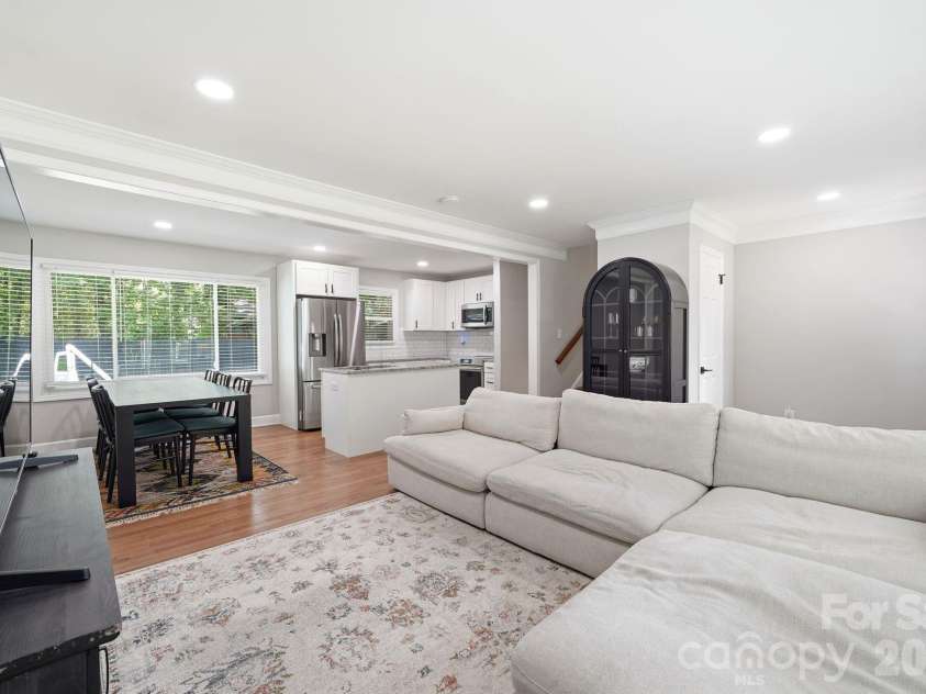 7552 Idlewild Road, Charlotte, NC 28212.  MLS# CAR4399804, YatesRealty ID 40660. 