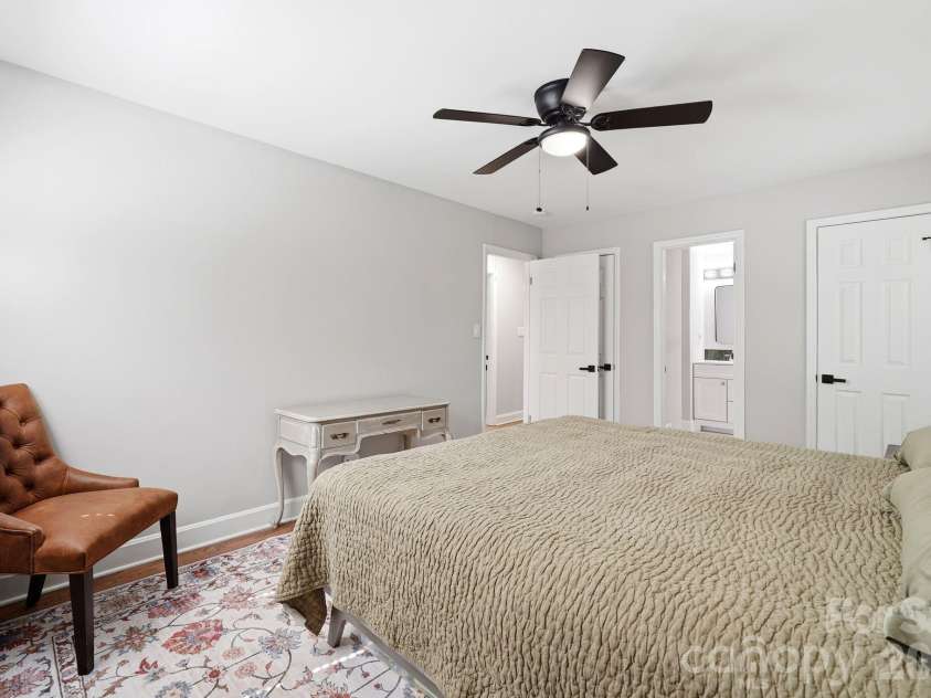 7552 Idlewild Road, Charlotte, NC 28212.  MLS# CAR4399804, YatesRealty ID 40660. 