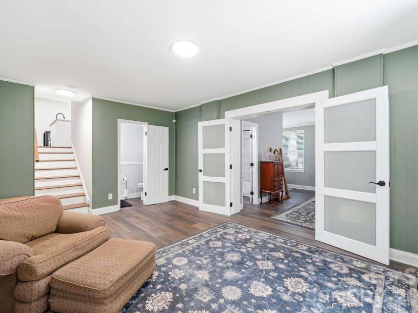 7552 Idlewild Road, Charlotte, NC 28212.  MLS# CAR4399804, YatesRealty ID 40660. 