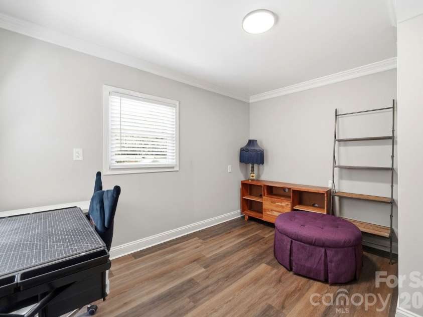 7552 Idlewild Road, Charlotte, NC 28212.  MLS# CAR4399804, YatesRealty ID 40660. 