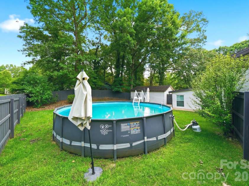 7552 Idlewild Road, Charlotte, NC 28212.  MLS# CAR4399804, YatesRealty ID 40660. 