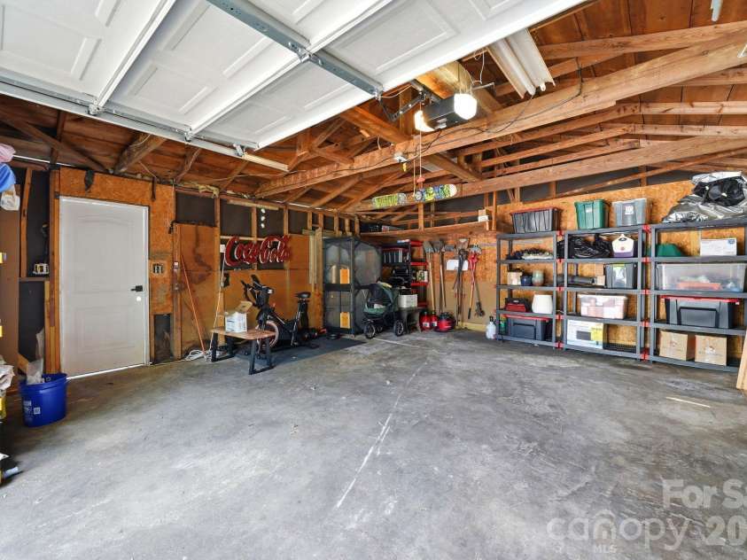 7552 Idlewild Road, Charlotte, NC 28212.  MLS# CAR4399804, YatesRealty ID 40660. 