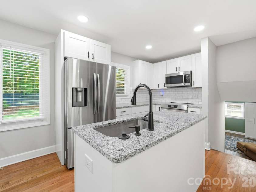 7552 Idlewild Road, Charlotte, NC 28212.  MLS# CAR4399804, YatesRealty ID 40660. 