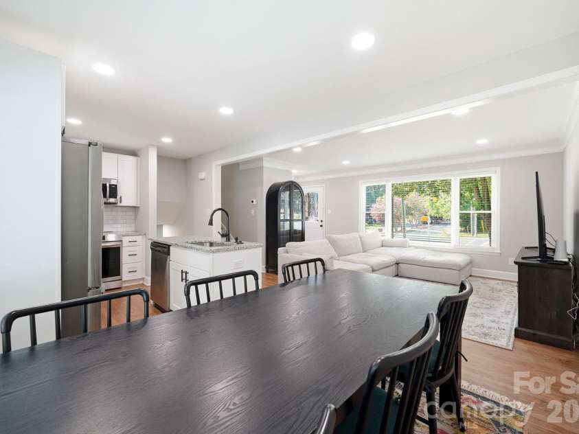 7552 Idlewild Road, Charlotte, NC 28212.  MLS# CAR4399804, YatesRealty ID 40660. 