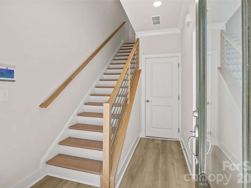 3213 Zenith Lane, Charlotte, NC 28205.  MLS# CAR4402742, YatesRealty ID 40661. Lower Floor Entry