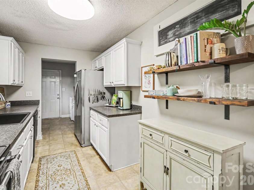 406 Nims Street, Fort Mill, SC 29715.  MLS# CAR4397166, YatesRealty ID 40663. 