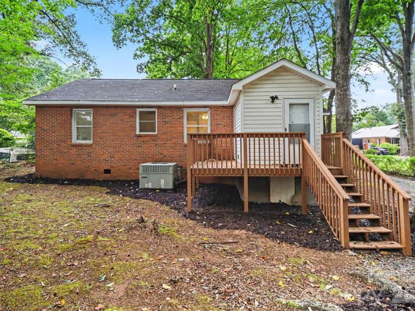 406 Nims Street, Fort Mill, SC 29715.  MLS# CAR4397166, YatesRealty ID 40663. Backyard