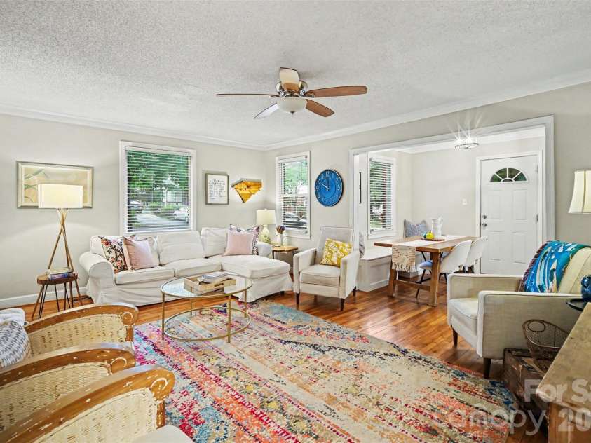 406 Nims Street, Fort Mill, SC 29715.  MLS# CAR4397166, YatesRealty ID 40663. Livingroom